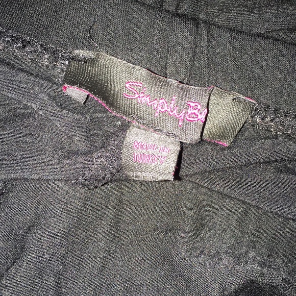 Simply Be Legging | Black | Size 18 - Picture 4 of 6